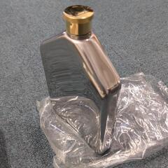値下げステンレス製水筒 シルバー 収納ケース付きの画像