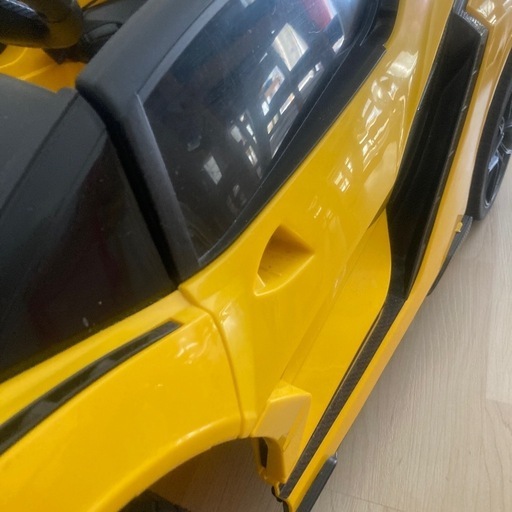 ランボルギーニ　電動乗用カー