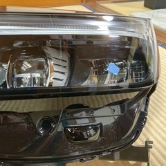 RV5ヴェゼル　左ヘッドライトの画像