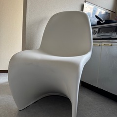 丸テーブル　白　韓国風の画像