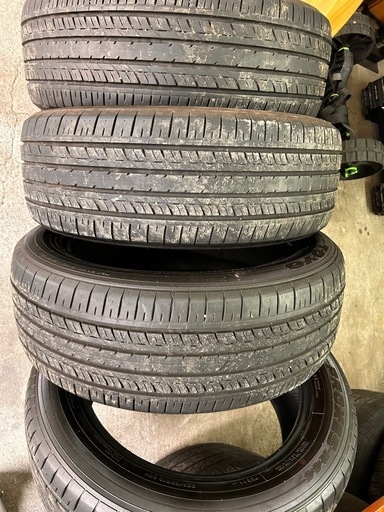 225/55/R18 タイヤ4本