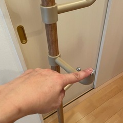 【終了】突っ張りポールハンガーの画像