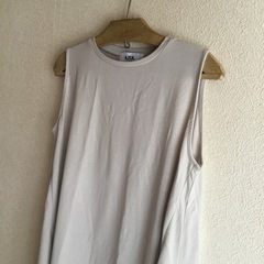 A ZU LノースリーブTシャツの画像