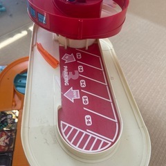 トミカビルの画像