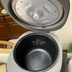 炊飯器 3合炊き マイコン式の画像