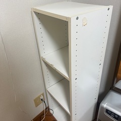 シンプルな本棚