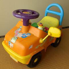 子供　乗り物　車の画像