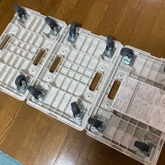 無印良品 縦にも横にも連結できるポリプロピレン平台車 約幅27.5×奥行41×高さ7.5cm の画像