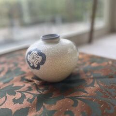 有田焼　花瓶　１,２００円で譲ります