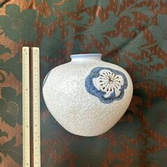有田焼　花瓶　１,２００円で譲りますの画像
