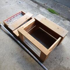 爬虫類等の飼育ゲージの画像