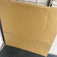 ダンボール