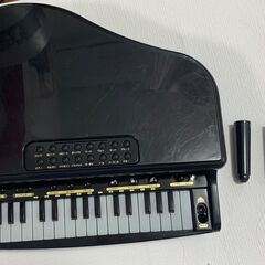 〔値下げ〕おもちゃのピアノTOYROYAL