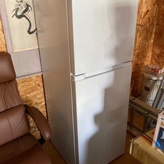 2023年製 
冷蔵庫 ヤマダセレクト YRZ-F23K 236L