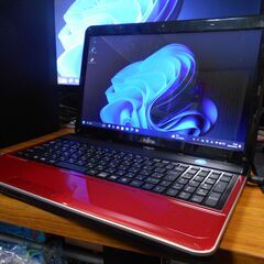 ノートパソコン 富士通 LIFEBOOK Windows11 2...