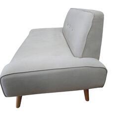 【売り切れ】2人掛けソファ　オフホワイトの画像