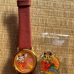 ディズニー限定腕時計（ピン付き）の画像