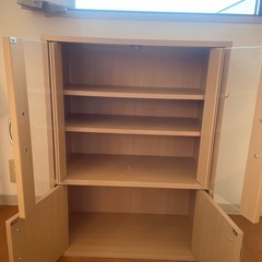 食器棚の画像