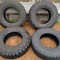 235/85R16 120P トーヨー オープンカントリー TO...
