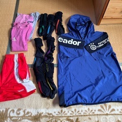 スポーツ着と靴下