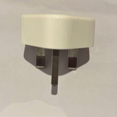 純正AppleBFタイプ電源アダプターの画像
