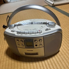 【取り引き終了しました】ポータブルCDラジカセ