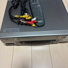 SANYO　ビデオデッキ　