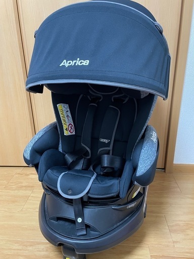 アプリカ　フラディアグロウ　チャイルドシート