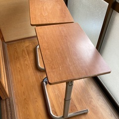 コクヨ　KOKUYOの机になります‼️