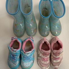 長靴と運動靴（子供用）
