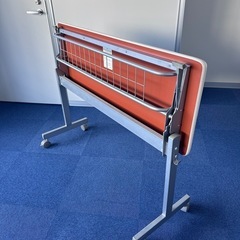 【引取先決まり済み】会議用テーブル 2人掛け 折りたたみ式/キャスターありの画像