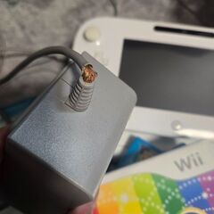 WiiU本体＋ソフト数本セット＋コントローラー＋ヌンチャクの画像