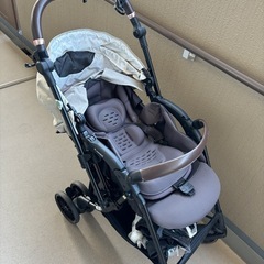 ベビーカー　コンビ ホワイトレーベル スゴカルSwitch plus の画像