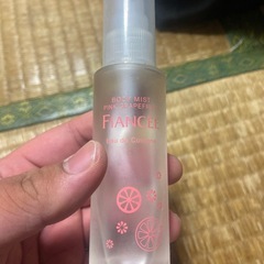 香水3点の画像