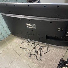 値下げ！Z1 49インチテレビ リモコン アンテナ付き 目立った傷なしの画像