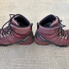 【取引決定】登山靴 SCARPA レディースの画像