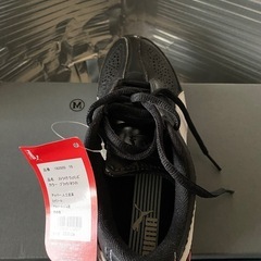 プーマストライクレディーススニーカーの画像