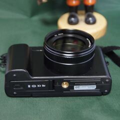 デジタル4K　コンパクトカメラの画像
