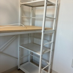 デスク　卓上ライト・棚付きの画像