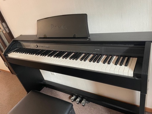 ピアノ　カシオ PX-750