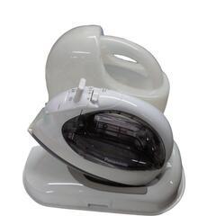 【売り切れ】パナソニック　アイロン　NI−CL312　2021年製