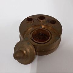 札幌 【国鉄苗穂工場にて使用】レトロ 真鍮 鋳物 時代物 古道具 文鎮 朱肉入れ 朱肉ケース 判子立て はんこ立て ハンコ立て 印鑑立て北20条店の画像