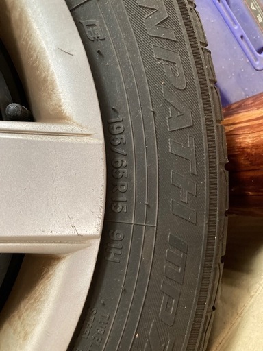 マツダ夏用タイヤ　195／65／R 15