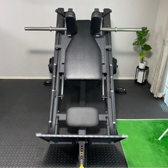 ハックスクワット&レッグプレス
