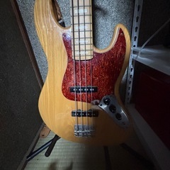 ベース