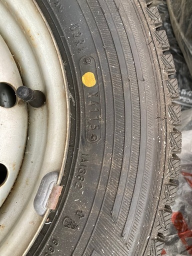 スタッドレスタイヤ