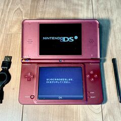 ✨ニンテンドーDSi LL ワインレッド 本体+充電器+タッチペン✨