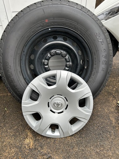 ハイエース　新車外し　４本セット