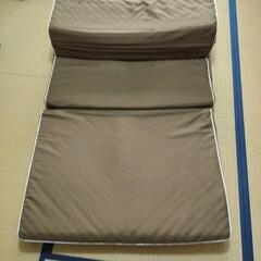 ニトリ　折りたたみマットレスの画像
