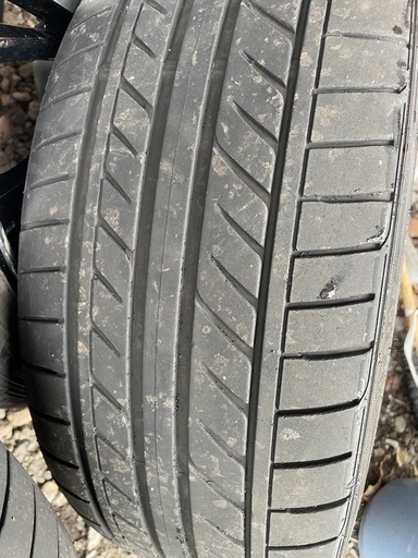 【早い者勝ち】夏タイヤ　245/40R20 ロクサーニ　8.5J 45